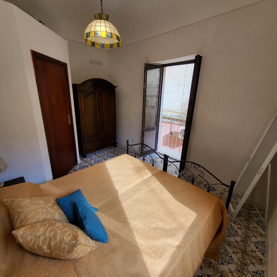 The Holiday House - Arricriati Trapani Kültér fotó